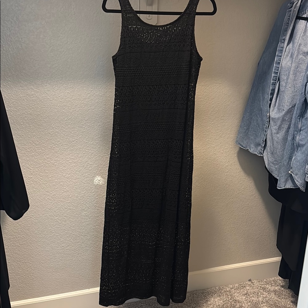 Elegant Black Lace Maxi Dress